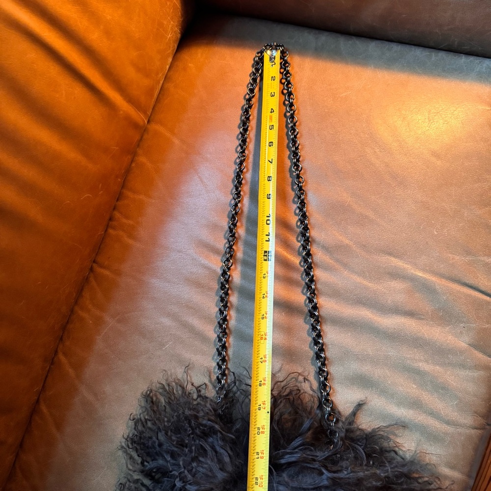 Pour La Victoire Mongolian fur bag w chain - Picture 12 of 13